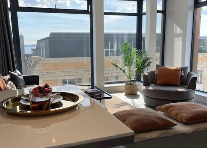 The Pad By The Beach Penthouse Apartment With Sunset And City Views