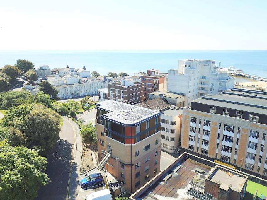 The Pad By The Penthouse With Sunset And Views Apartment Bournemouth